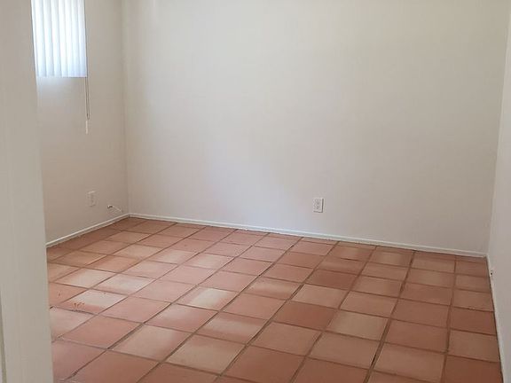 5th image of 4232-34 Mary Ellen Ave #4232-3