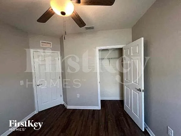 2800 Zaragoza Ct — Photo 10
