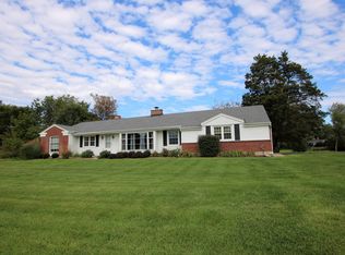 112 Thorobred Ln, Dundee, IL 60118