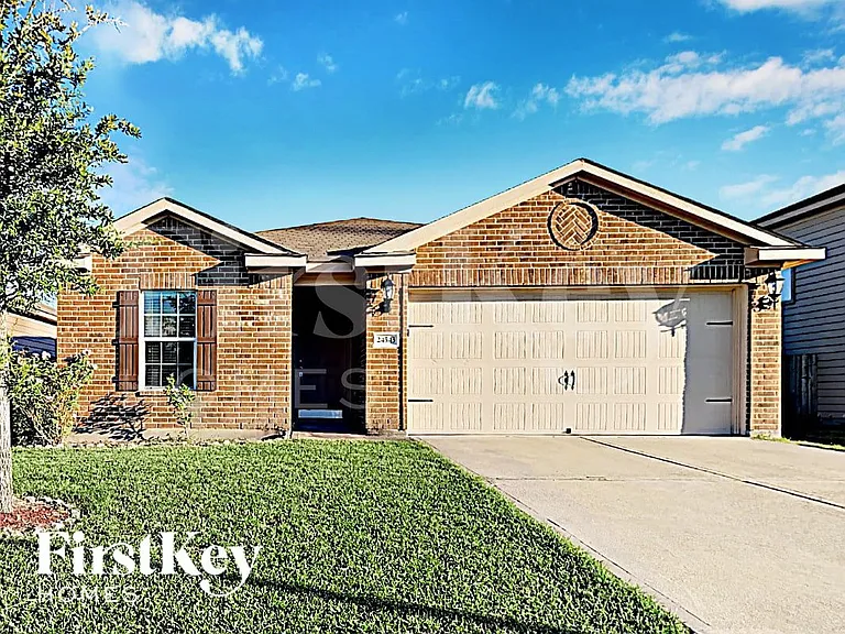 24543 Eagles Claw Dr — Photo 1