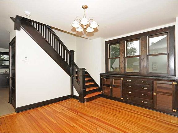 2nd image of 845 Jefferson Ave