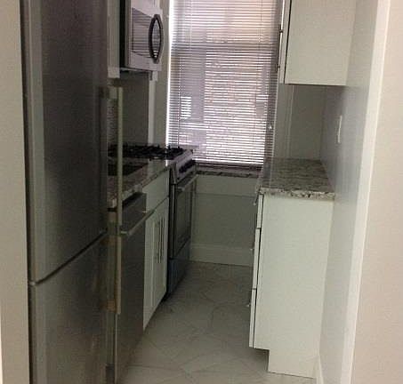 3rd image of 246 W End Ave APT 4F