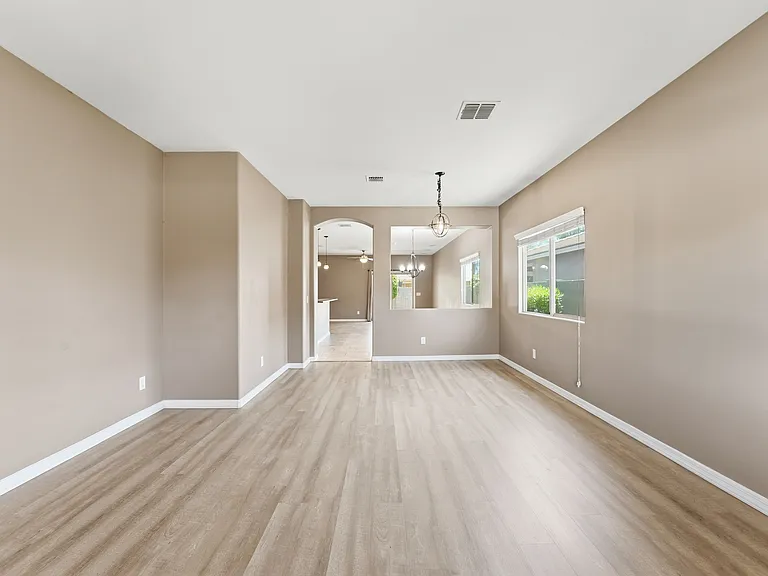 371 W Flame Tree Ave — Photo 21