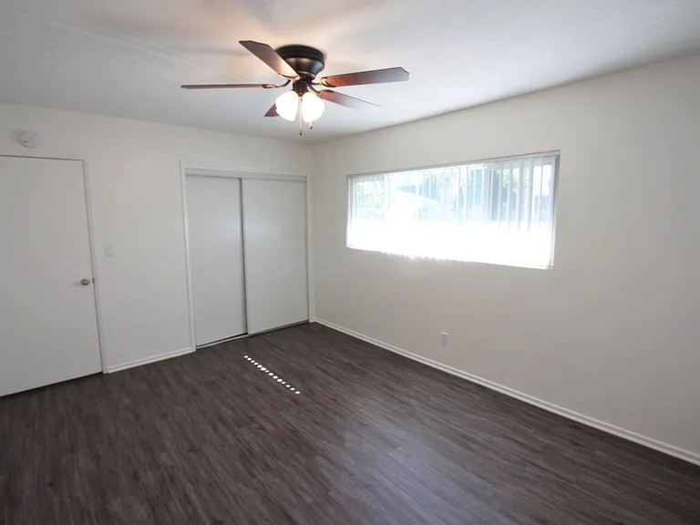 Linden Court Apartments — Photo 107