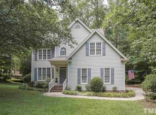 5225 Linksland Dr, Holly Springs, NC 27540