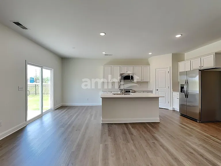 3500 Lincoln Heights Ln — Photo 4