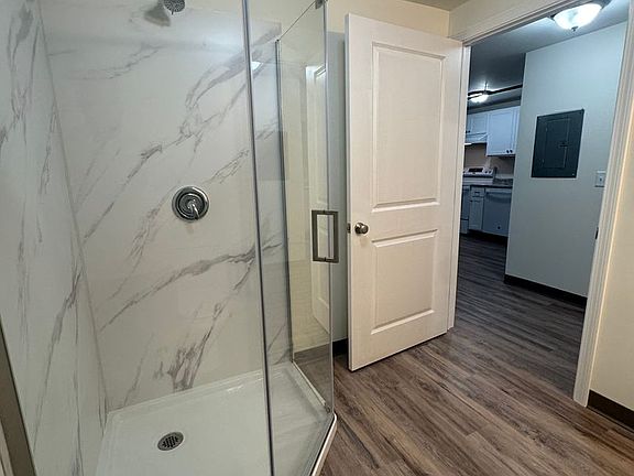 5th image of 191 E Housatonic St #D