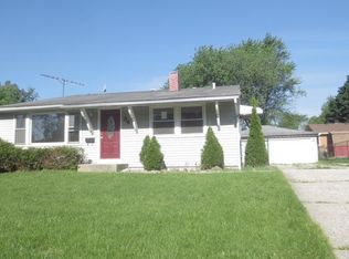 54 Alameda Dr, Carpentersville, IL 60110