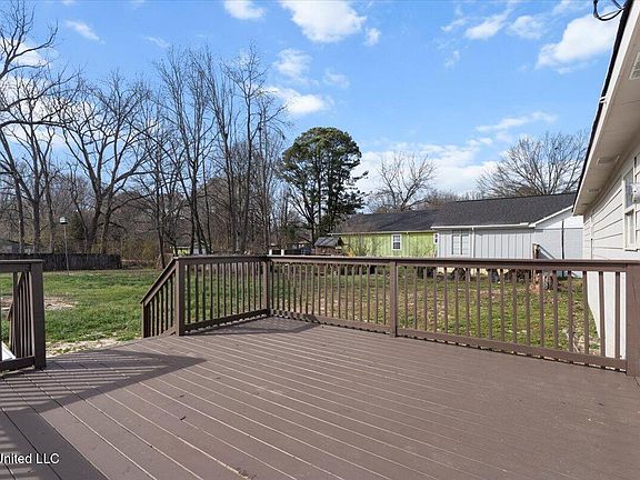 3rd image of 6633 Alice Dr
