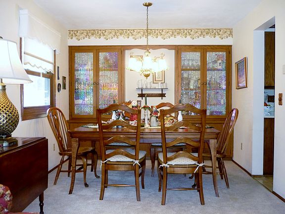 4th image of 615 Elk Ln