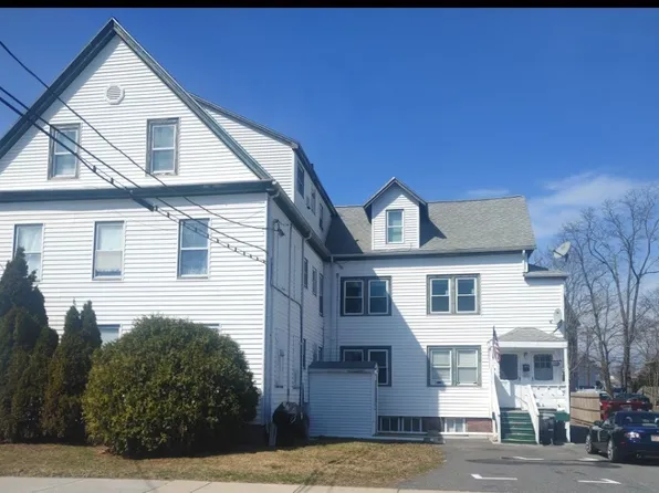 16 Wall St #2, Foxboro, MA 02035