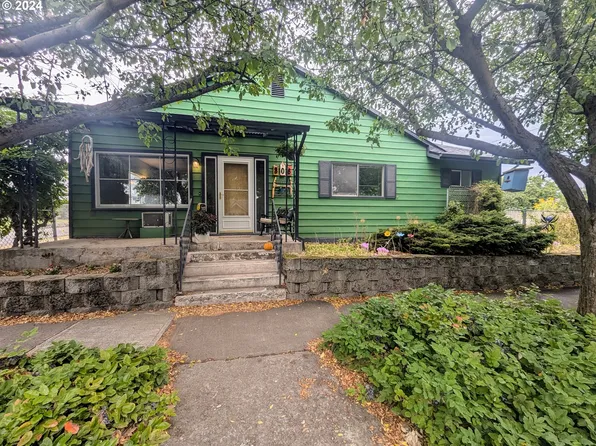 306 4th St, La Grande, OR 97850