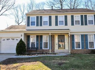 8815 Newport Ct, Springfield, VA 22153