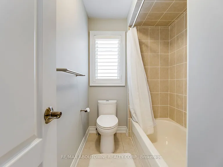 2481 Taylorwood Dr — Photo 35
