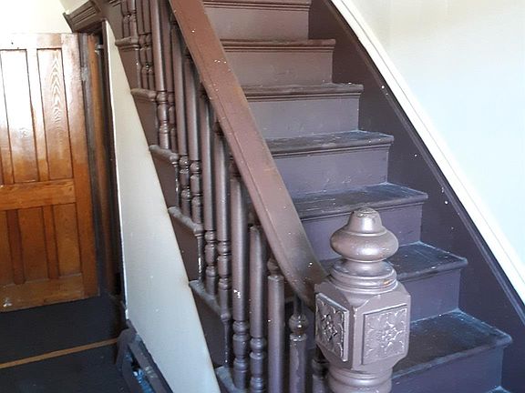 5th image of 30 Glen Ave