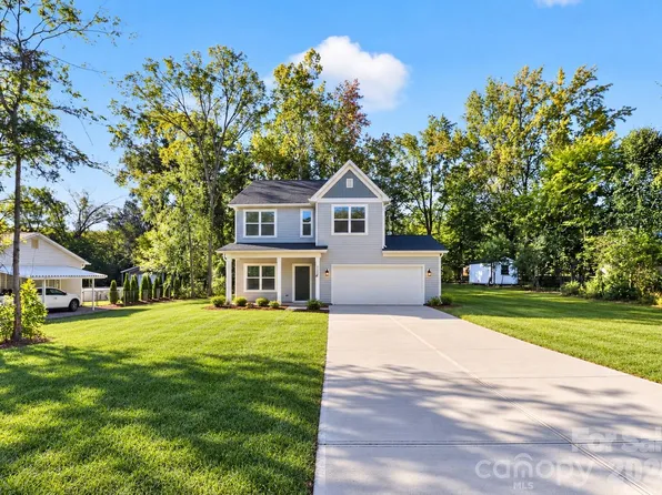 304 Woodside Dr, Harrisburg, NC 28075
