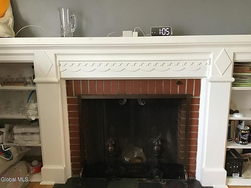 5th image of 3945 Albany Street