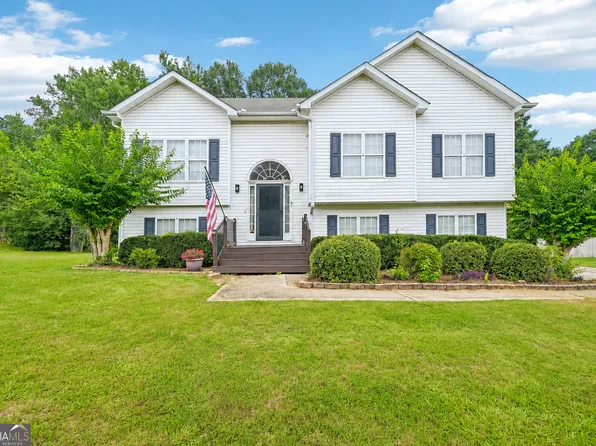 130 Chesterfield Dr, Newnan, GA 30265