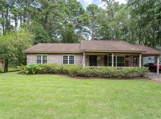 813 Battery Creek Rd, Beaufort, SC 29902