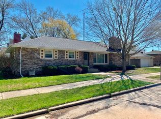 5205 68th St, Kenosha, WI 53142