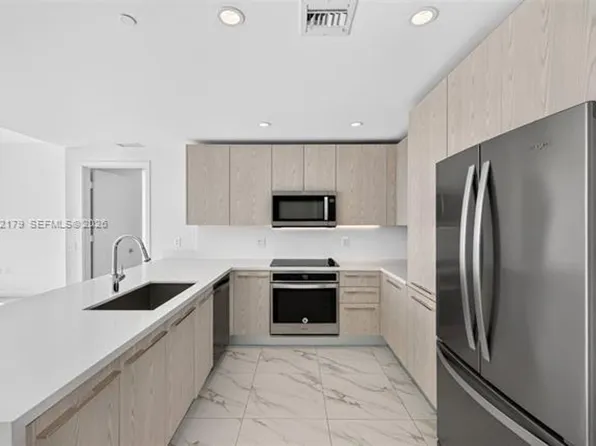 2000 Metropica Way #Cu-616, Fort Lauderdale, FL 33326