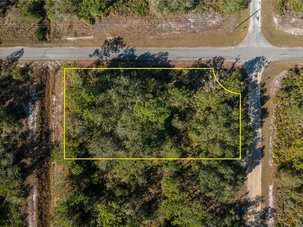 923 Pandora Dr #13, Indian Lake Estates, FL 33855