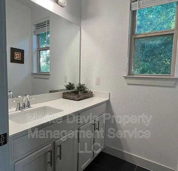 9605 Tanager Way — Photo 18