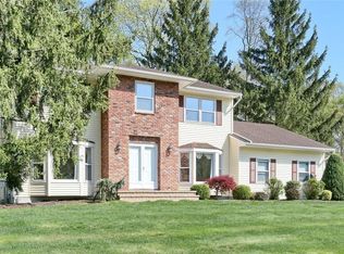 9 Gage Ct, Tappan, NY 10983