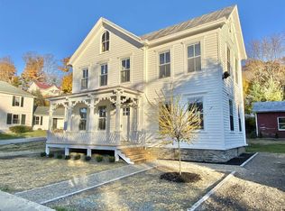 10 Charles Ln, Rhinebeck, NY