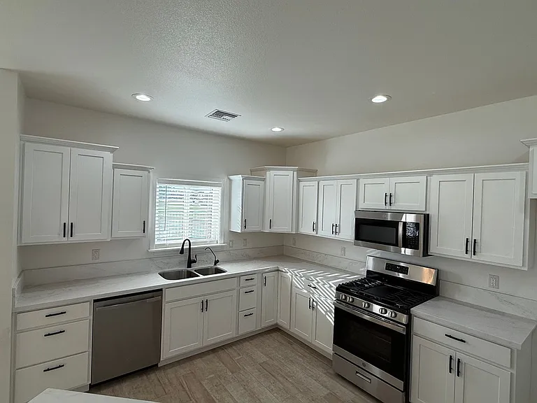5640 S Desert Lakes Dr — Photo 8