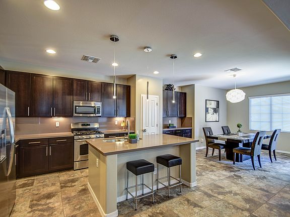 4th image of 3421 E Yellowstone Pl