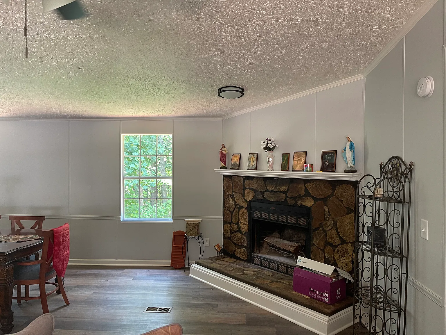 3 bed, 2.5 bath, 1512 sqft, $1,900 — Photo 4