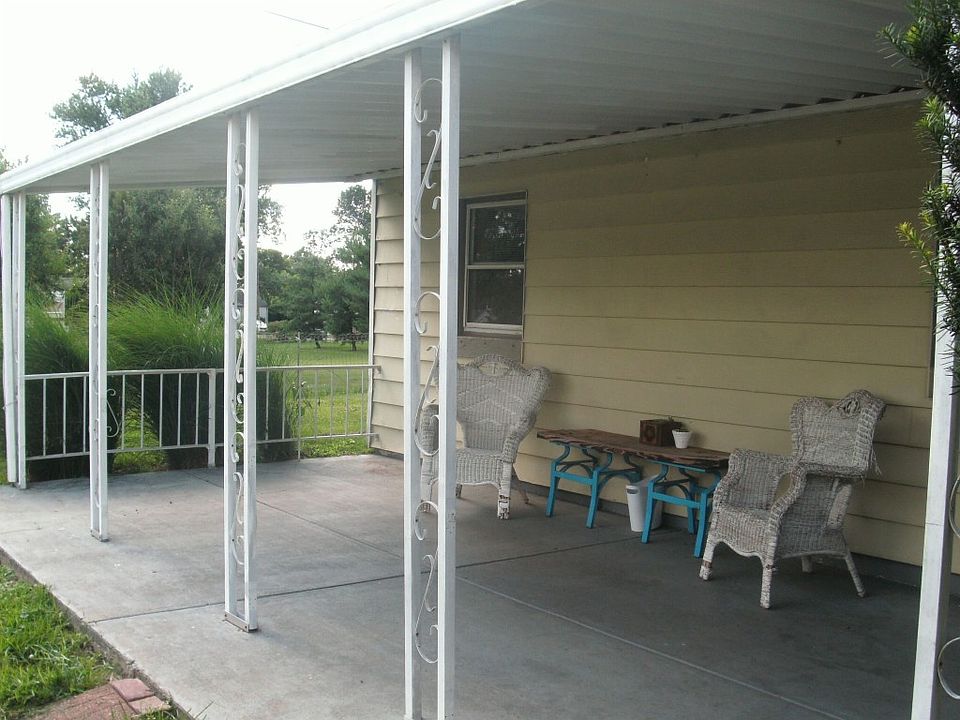 2nd image of 2170 Wilding Ave
