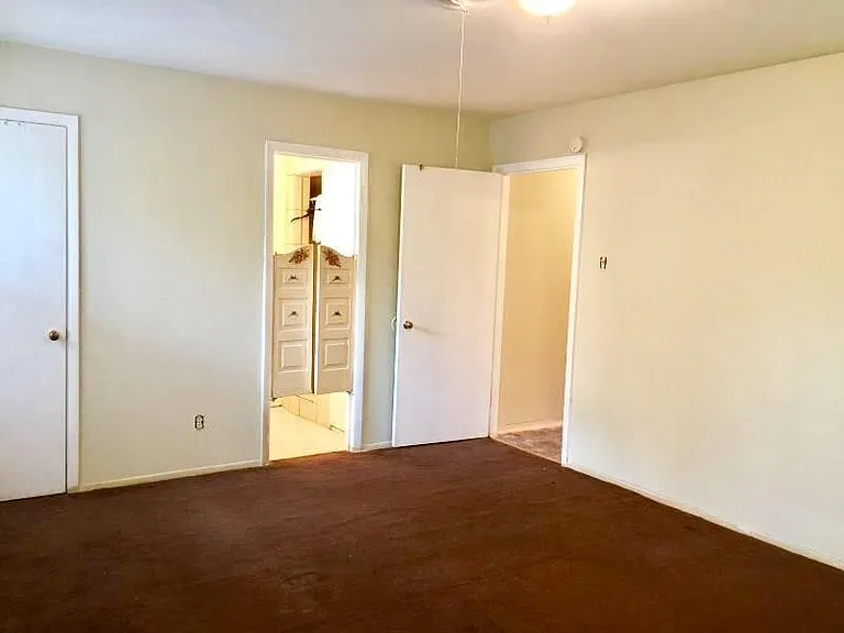 8616 Greenmound Ave — Photo 10