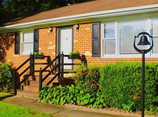 8654 Pine Glade Ln, North Chesterfield, VA 23237