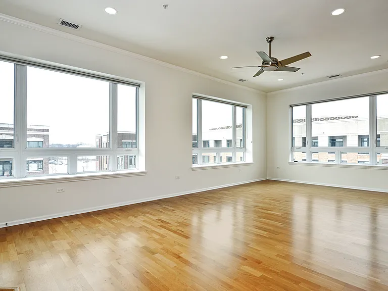 850 Village Center Drive 416 — Photo 4