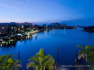 261 Harbour Dr, Naples, FL 34103