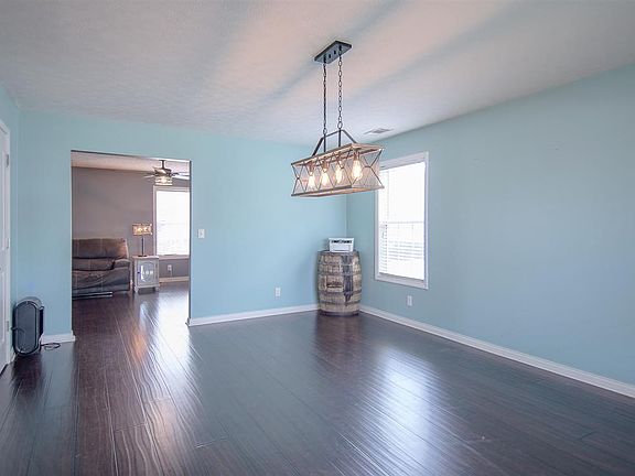 2nd image of 2986 Summer Point Ct