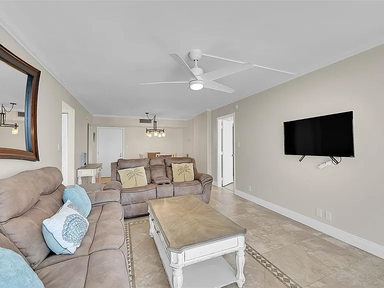 525 N Ocean Blvd #919 — Photo 8