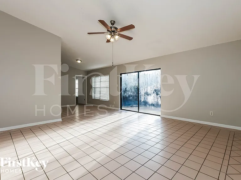 16219 Pebblebrook Dr — Photo 3
