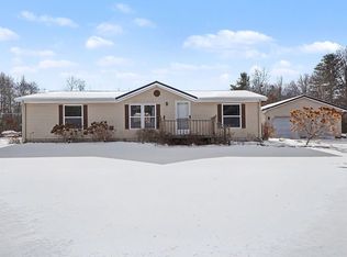 131 W Fike Rd, Sanford, MI 48657