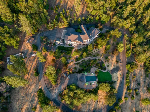 1489 Granite Hill Rd, Grants Pass, OR 97526