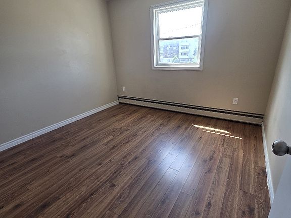 2nd image of 110 Breton Rd #15