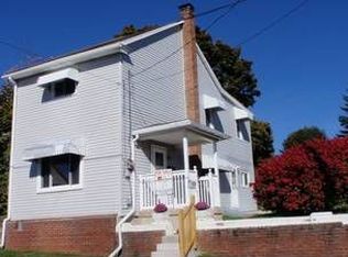 119 S Railroad Ave, Frackville, PA 17931