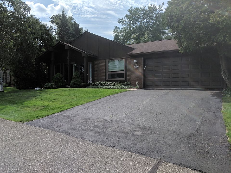 1st image of 2093 Burgundy St
