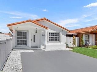 8811 NW 112th Ter, Hialeah Gardens, FL 33018