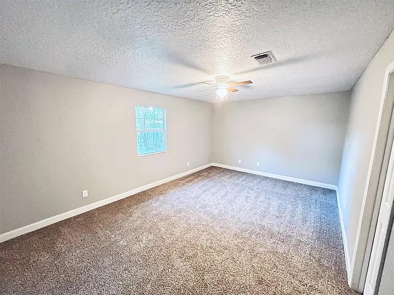 19739 Moonhollow Dr — Photo 11