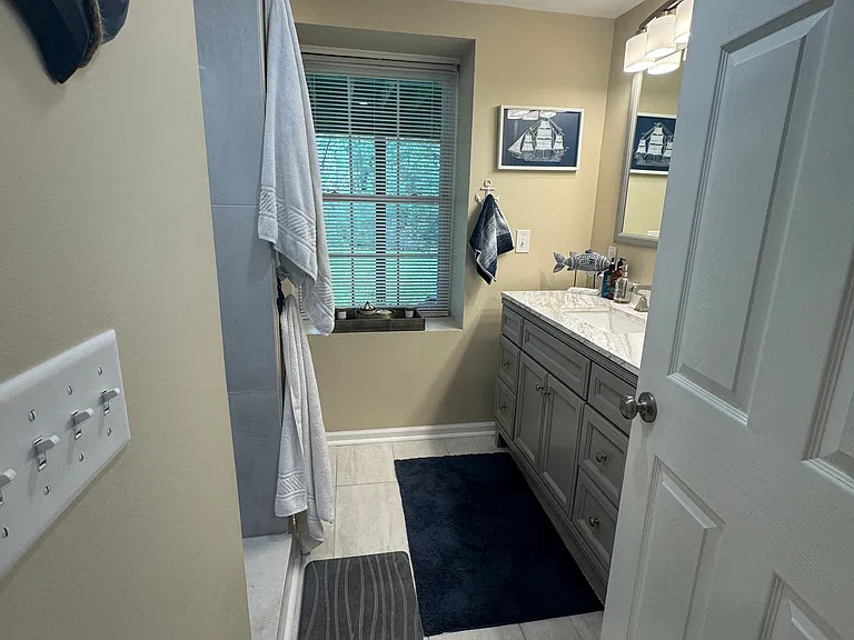 2094 Fieldcrest Dr #2 — Photo 15