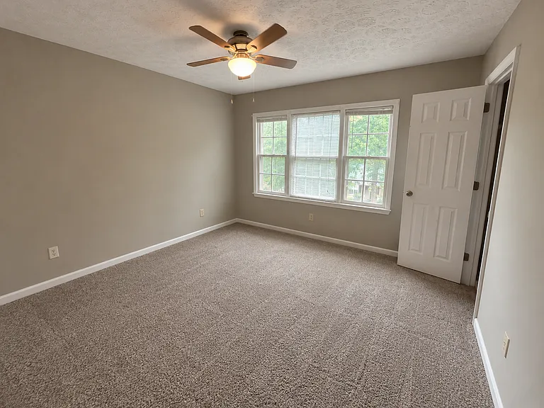 116 Jolly Ln #116 — Photo 6