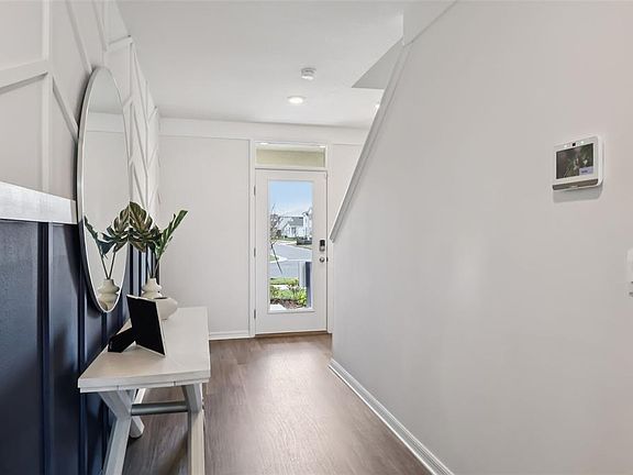 2nd image of 5743 Mountain Rd